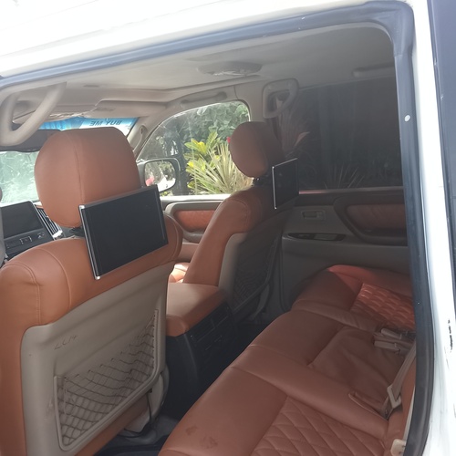 Toyota Land Cruiser Jeep 2000 Upgraded to 2023