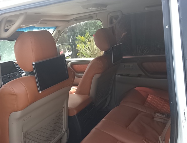 Toyota Land Cruiser Jeep 2000 Upgraded to 2023