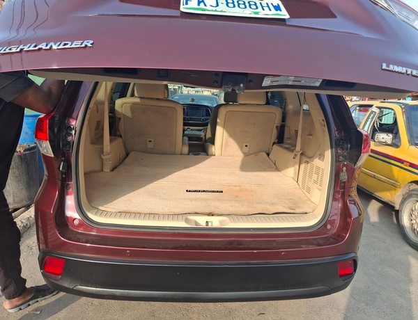 Toyota Highlander 2015 Limited Edition for Sale In Lagos