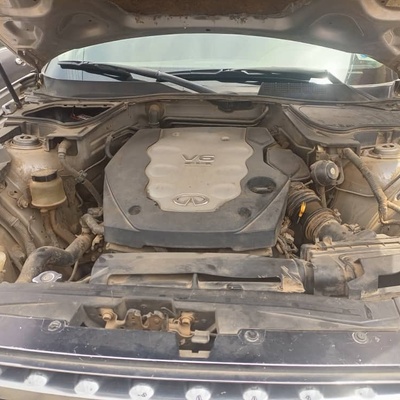 Infiniti FX35 2004 (Silver) for Sale In Abuja