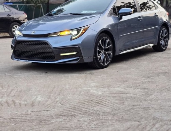 FOREIGN USED TOYOTA COROLLA 2020 MODEL FOR SALE IN ABUJA
