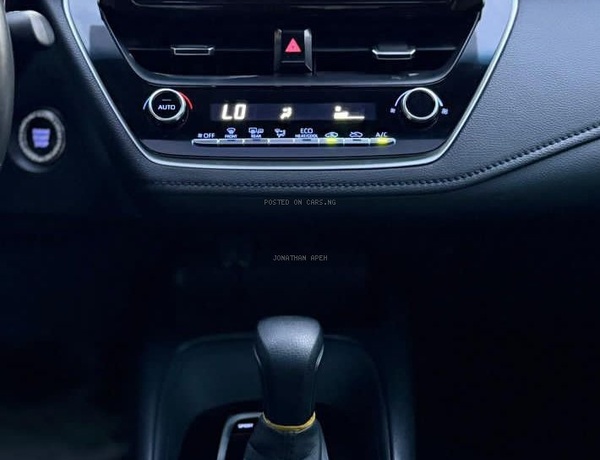 FOREIGN USED TOYOTA COROLLA 2020 MODEL FOR SALE IN ABUJA