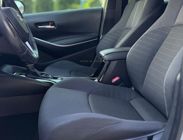 FOREIGN USED TOYOTA COROLLA 2020 MODEL FOR SALE IN ABUJA