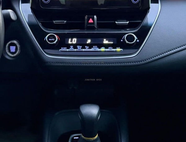 FOREIGN USED TOYOTA COROLLA 2020 MODEL FOR SALE IN ABUJA