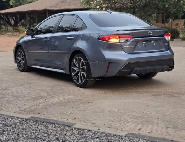 FOREIGN USED TOYOTA COROLLA 2020 MODEL FOR SALE IN ABUJA