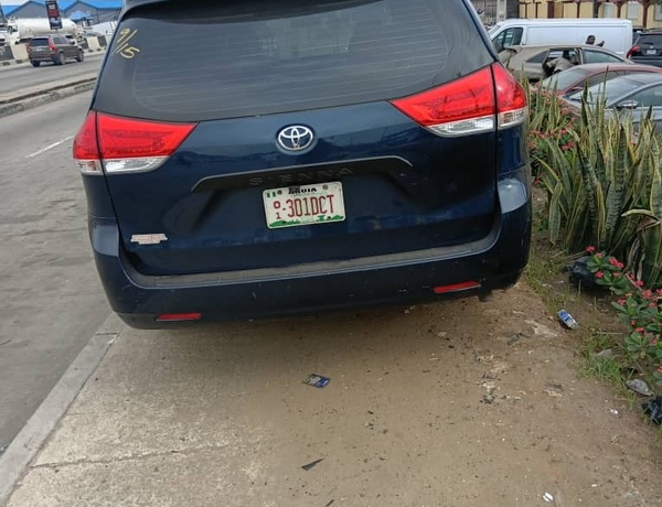 Toyota Sienna 2012 for Sale In Lagos