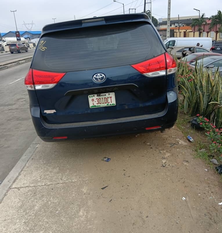 Toyota Sienna 2012 for Sale In Lagos image