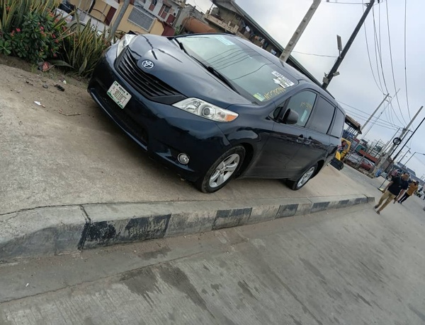 Toyota Sienna 2012 for Sale In Lagos