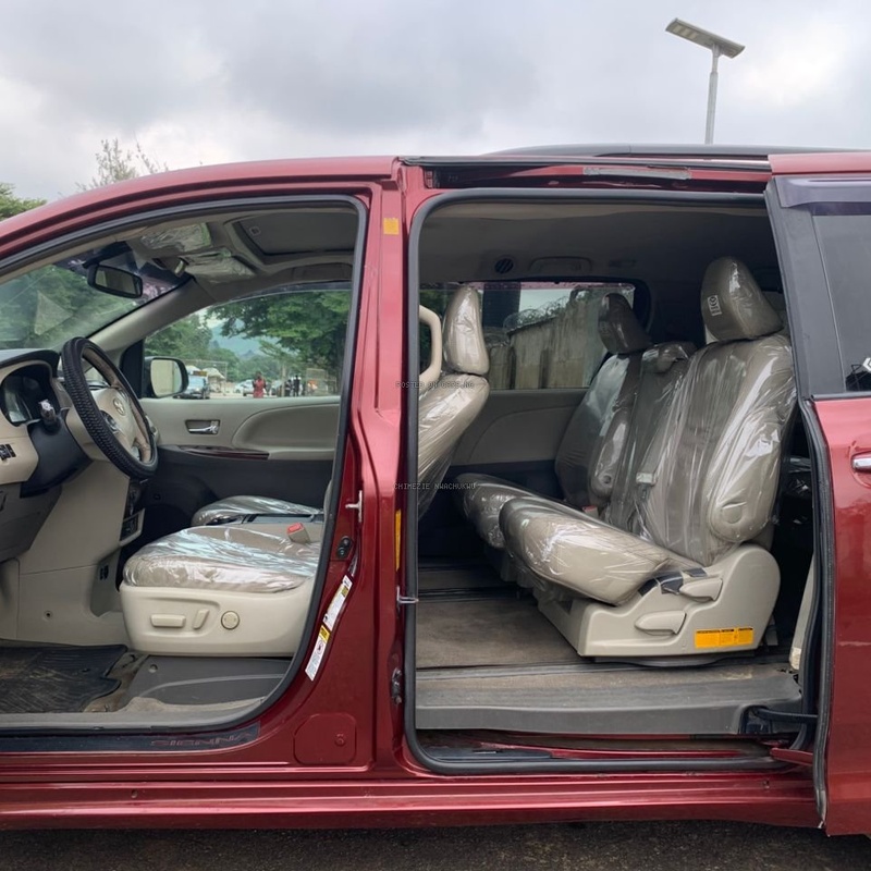 Toyota Sienna 2011 for Sale in Abuja image
