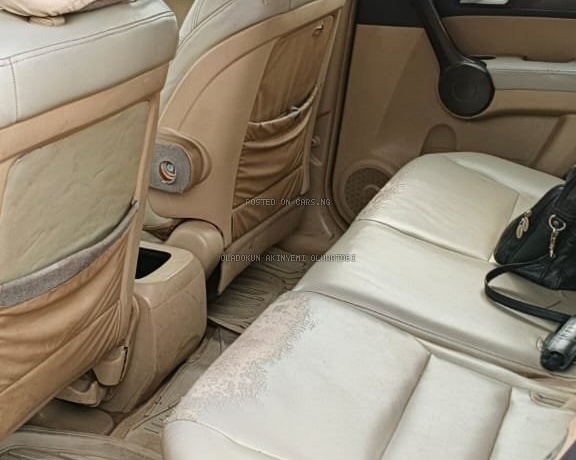 HONDA CR-V 2009 MODEL FOR SALE IN IKORODU LAGOS