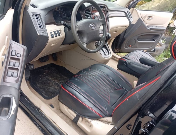 Toyota Highlander 2002 model for Sale In Rivers
