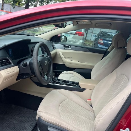 FOREIGN USED  HYUNDIA SONATA *2016* FOR SALE IN LAGOS
