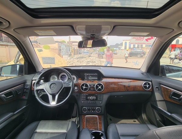 Foreign Used Mercedez Benz Glk350 2014 with AMG RIM for Sale In Lagos