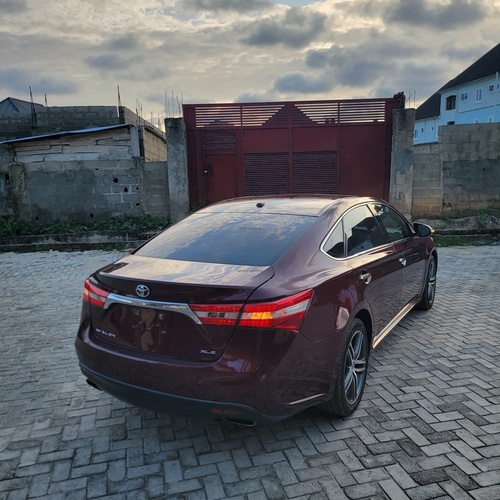 Toyota Avalon 2013 XLE For Sale In Lagos