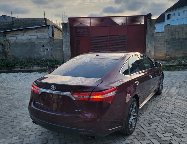 Toyota Avalon 2013 XLE For Sale In Lagos