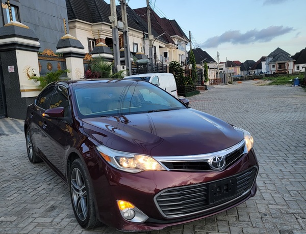 Toyota Avalon 2013 XLE For Sale In Lagos