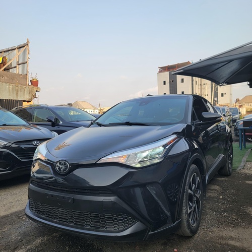 Foreign Used Toyoya CHR SE 2020 for Sale In Lagos