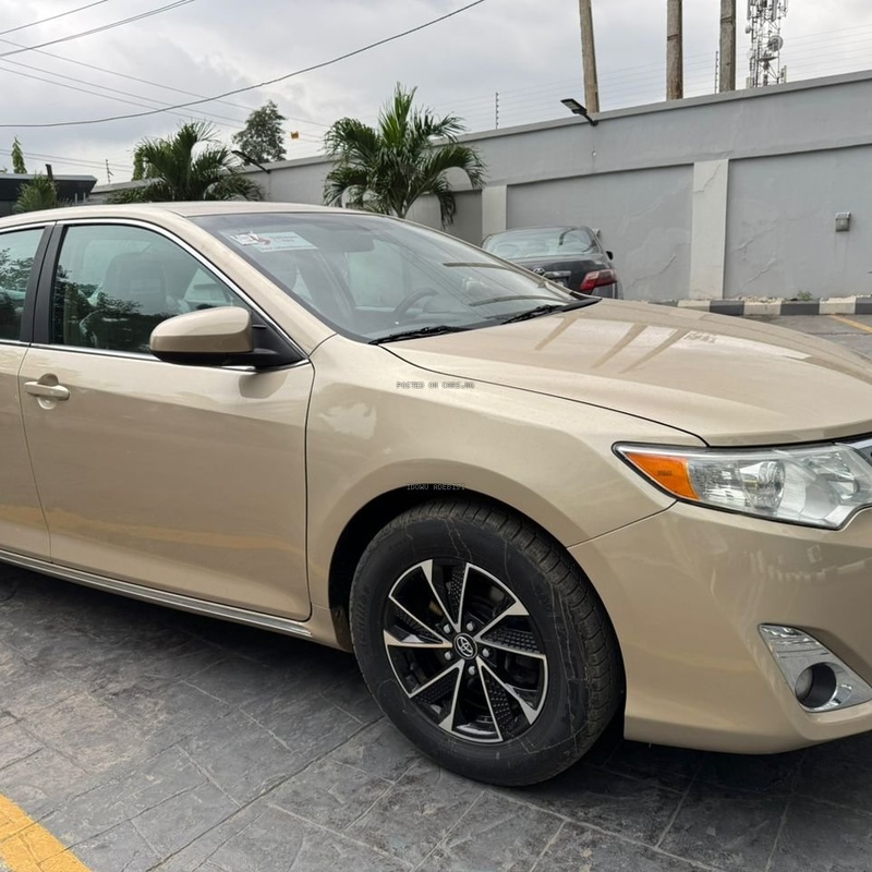 Foreign Used 2012 Toyota Camry 100% Accident Free image