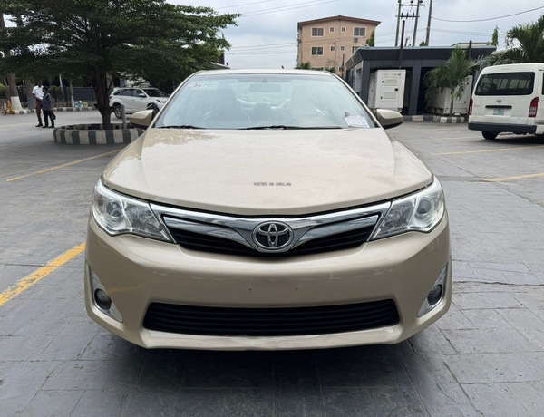 Foreign Used 2012 Toyota Camry 100% Accident Free