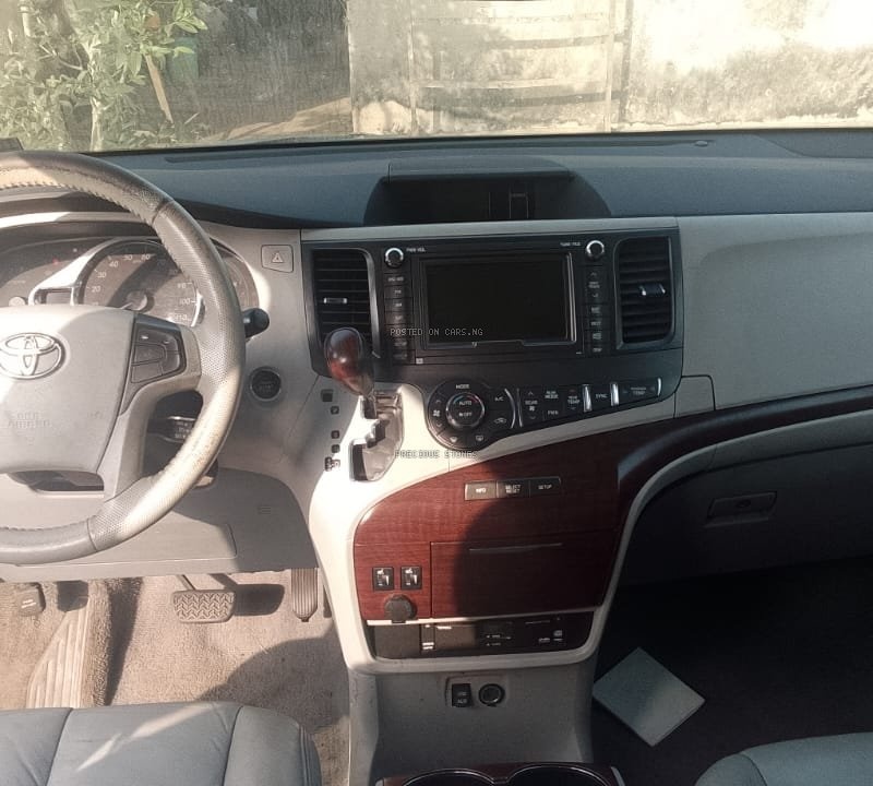 Brand New American Toyota Sienna 2012 for Sale In Lagos image