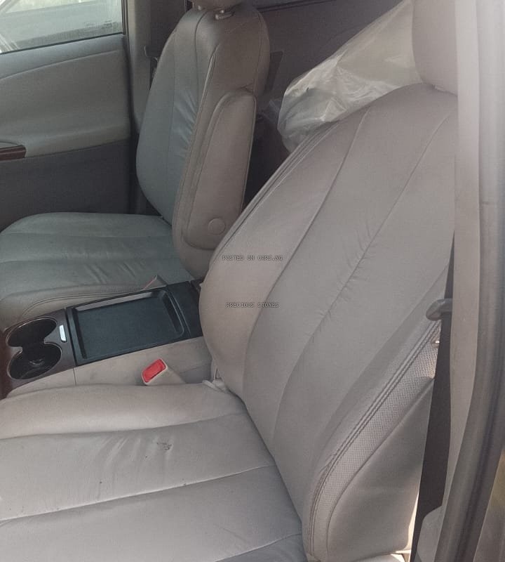 Brand New American Toyota Sienna 2012 for Sale In Lagos image