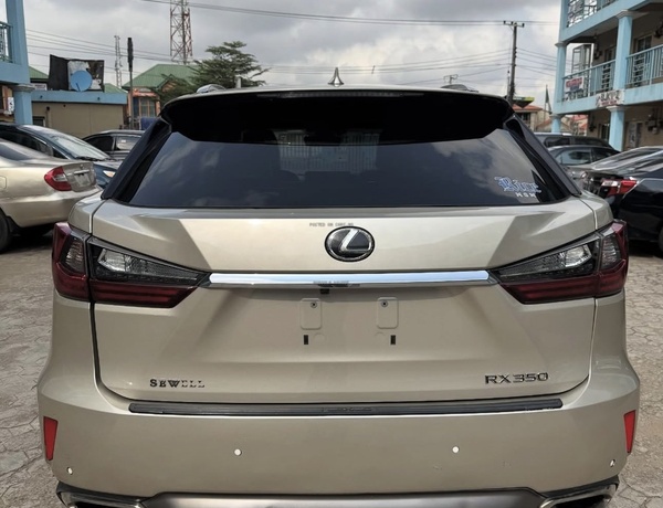 FOREIGN USED 2017 LEXUS RX350 FOR SALE IN LAGOS