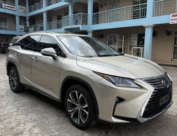 FOREIGN USED 2017 LEXUS RX350 FOR SALE IN LAGOS