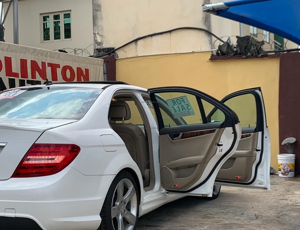 Foreign Used 2014 Mercedes Benz C250 for Sale In Lagos