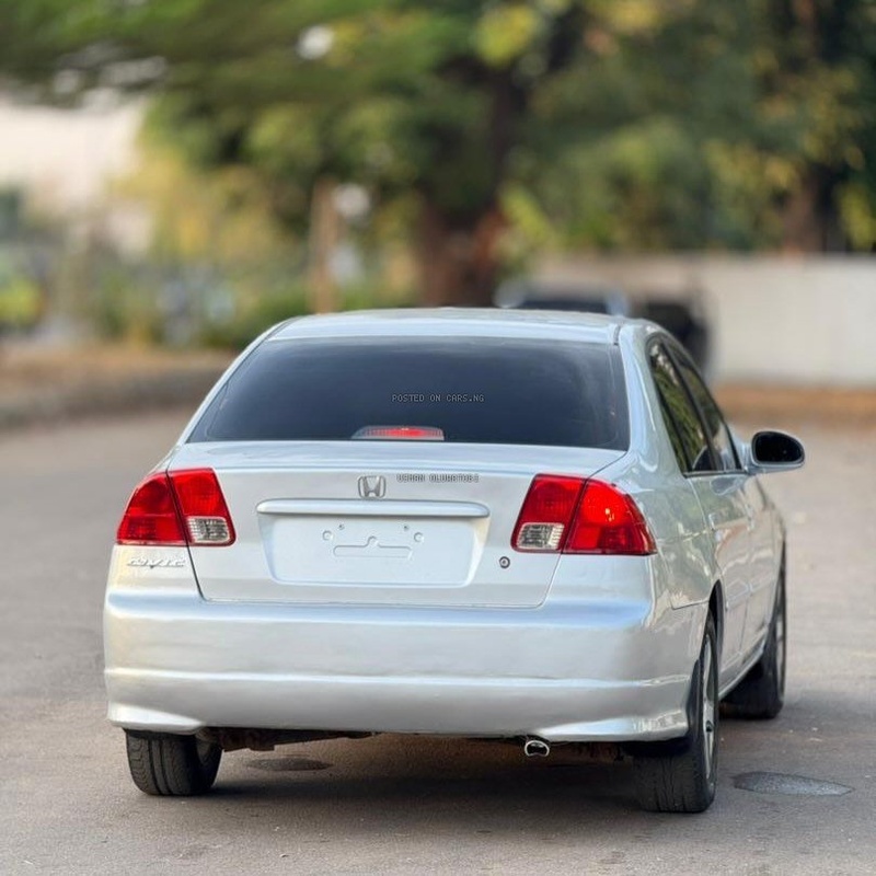 Super Clean Honda Civic 2004 for Sale In Lagos image