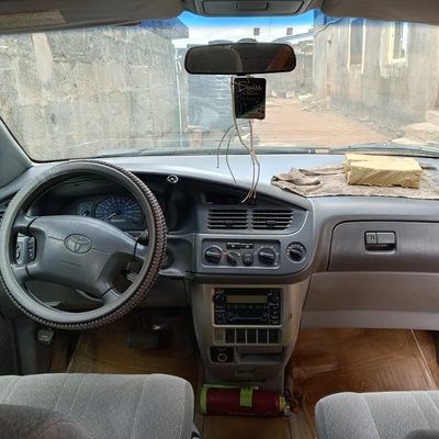 Toyota Sienna 2001 for Sale In Ogun State