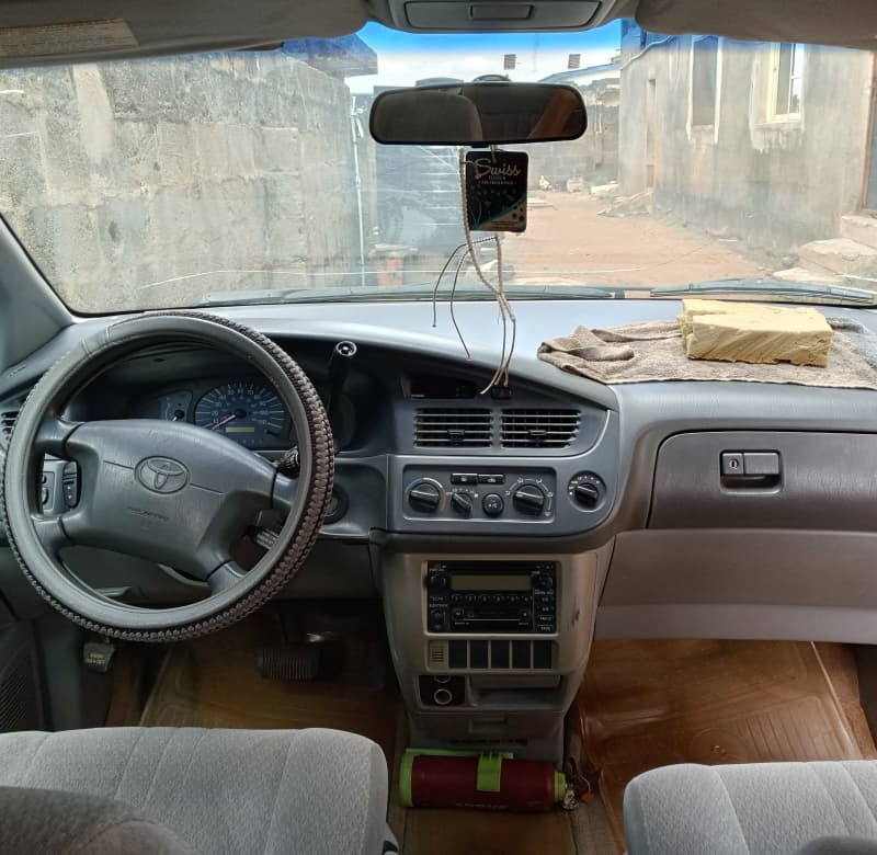 Toyota Sienna 2001 for Sale In Ogun State image