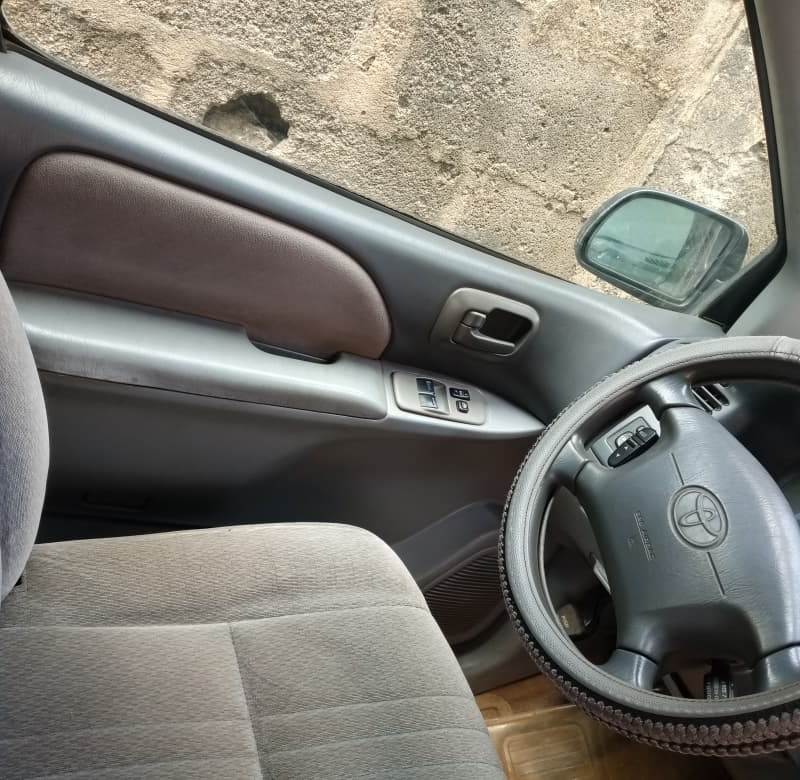 Toyota Sienna 2001 for Sale In Ogun State image