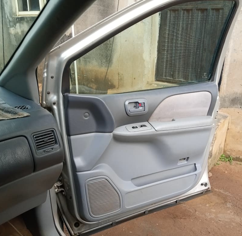 Toyota Sienna 2001 for Sale In Ogun State image