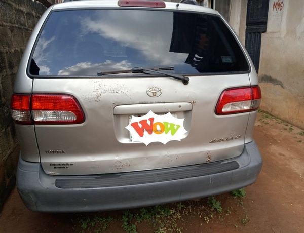 Toyota Sienna 2001 for Sale In Ogun State