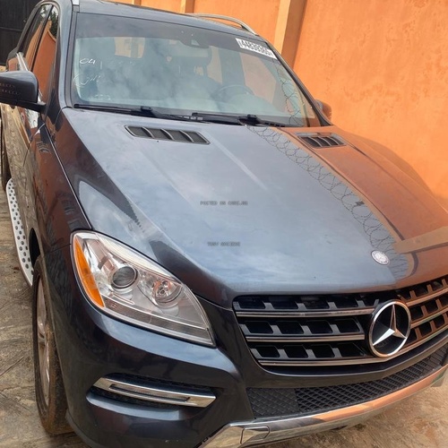 Foreign Used Mercedes Benz ML350 2012 for Sale In Igando Lagos