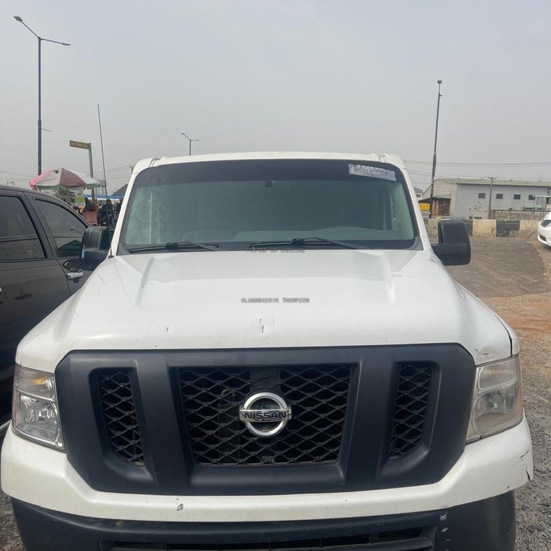 Foreign Used Nissan NV1500 2015 van for Sale In Yaba Lagos image