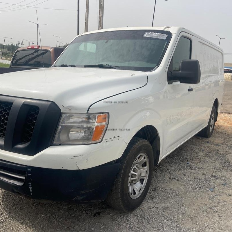 Foreign Used Nissan NV1500 2015 van for Sale In Yaba Lagos image
