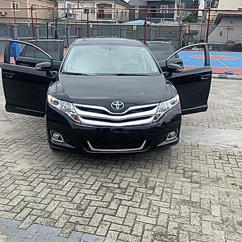 Foreign Used 2010 Toyota Venza Atomic V6 for Sale In Lagos image
