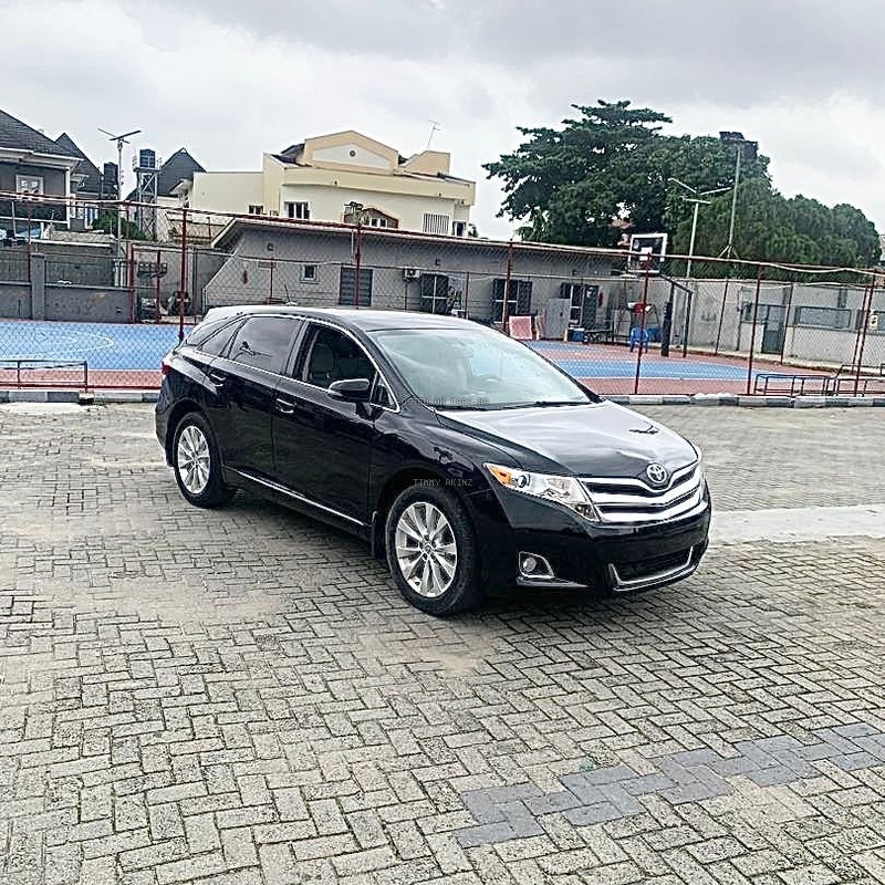 Foreign Used 2010 Toyota Venza Atomic V6 for Sale In Lagos image