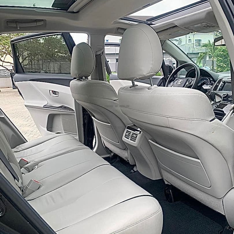 Foreign Used 2010 Toyota Venza Atomic V6 for Sale In Lagos image