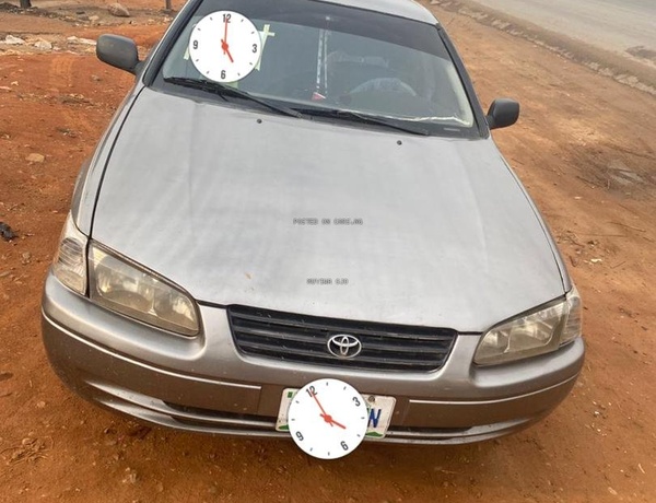 Toyota Camry 2000 for Sale In Lagos