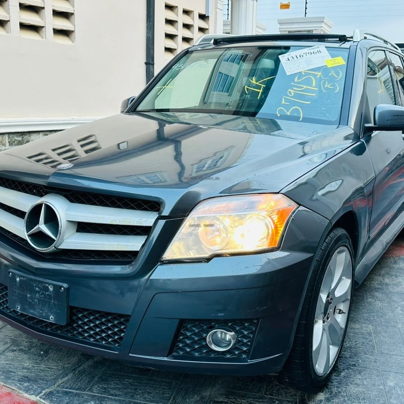 FOREIGN USED MERCEDES BENZ GLK350 2010 FOR SALE IN LAGOS image