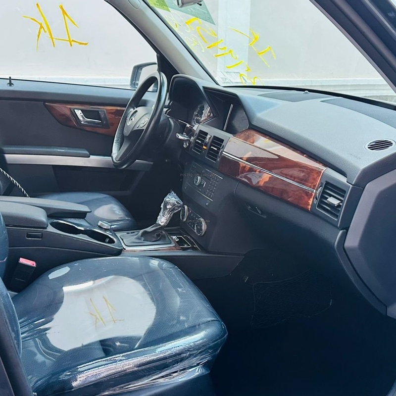 FOREIGN USED MERCEDES BENZ GLK350 2010 FOR SALE IN LAGOS image