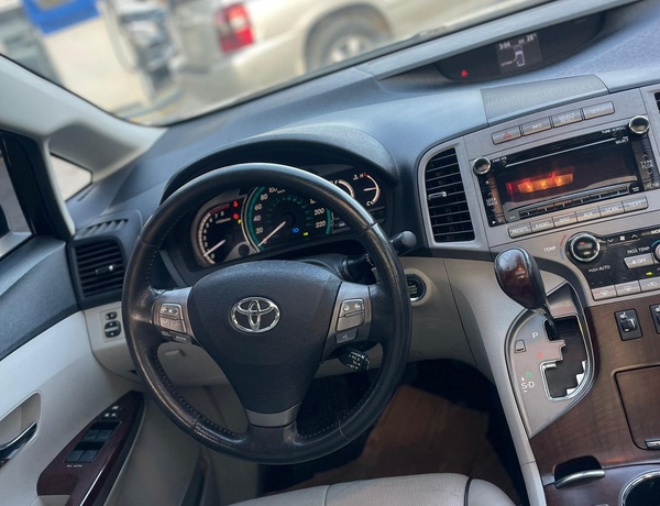 Foreign Used Toyota Venza 2010 for Sale In Lagos