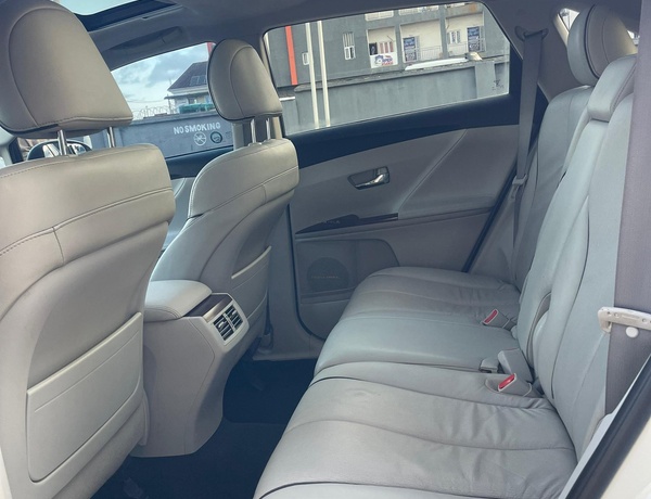 Foreign Used Toyota Venza 2010 for Sale In Lagos
