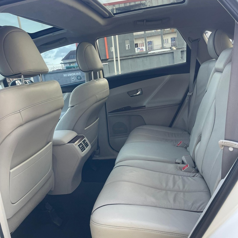 Foreign Used Toyota Venza 2010 for Sale In Lagos image