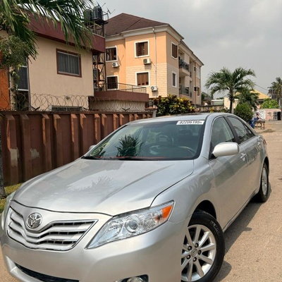 2010 Toyota Camry XLE for Sale In Lagos