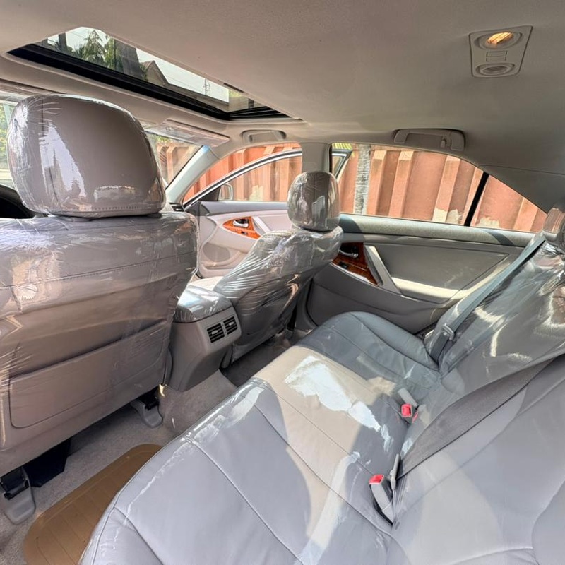 2010 Toyota Camry XLE for Sale In Lagos image