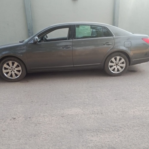 Nigerian Used Toyota Avalon 2007 for Sale In Lagos