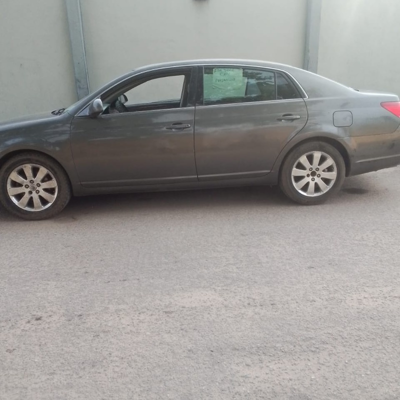Nigerian Used Toyota Avalon 2007 for Sale In Lagos image